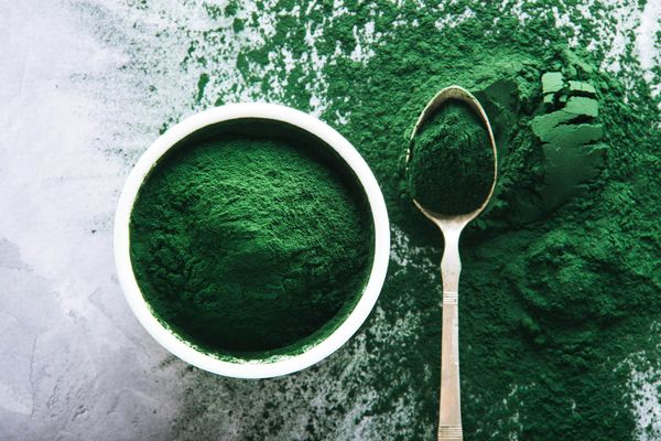 4 Reasons to Add Spirulina to Your Diet